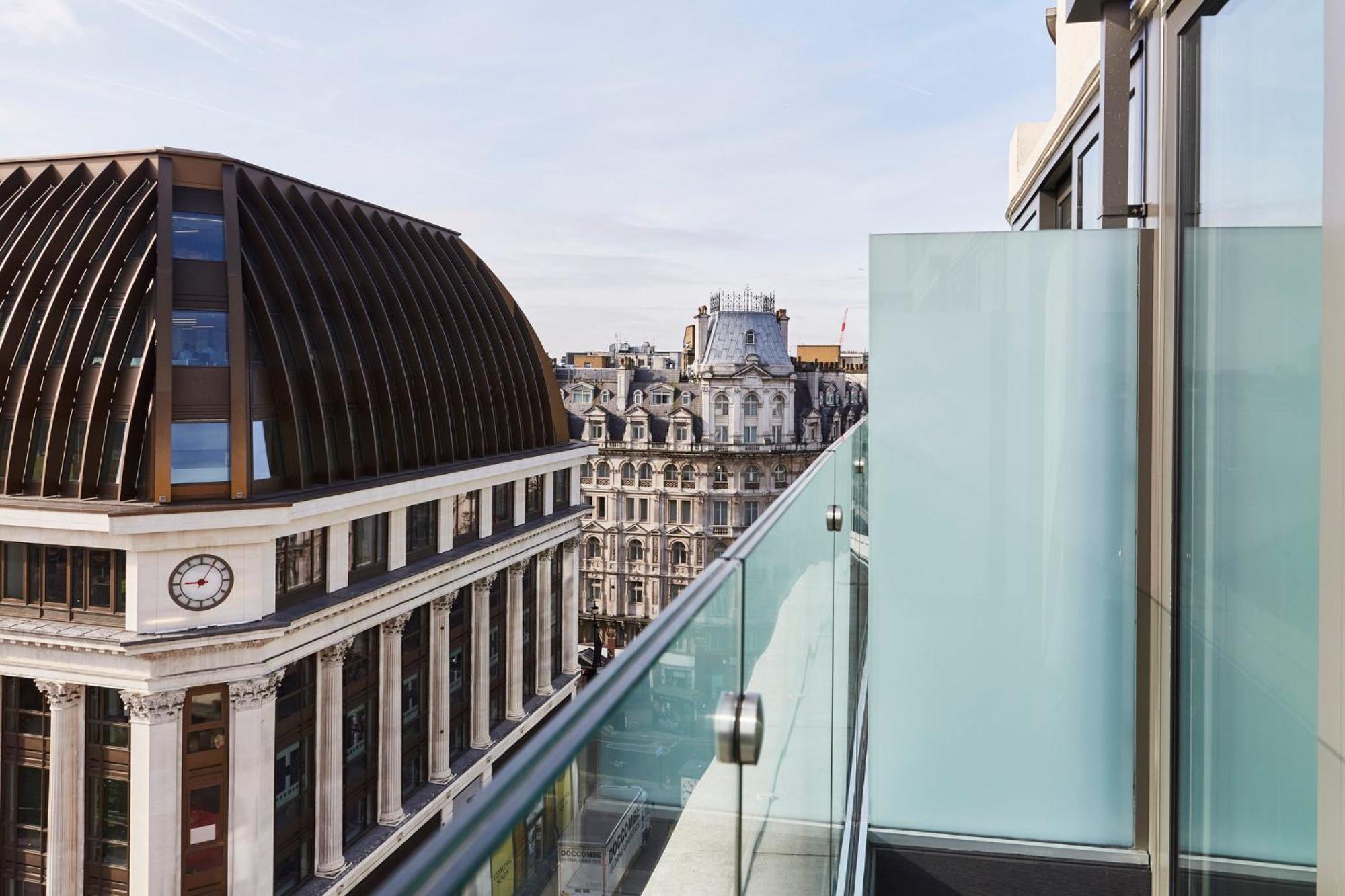 Hotel Indigo London - 1 Leicester Square By Ihg Екстериор снимка